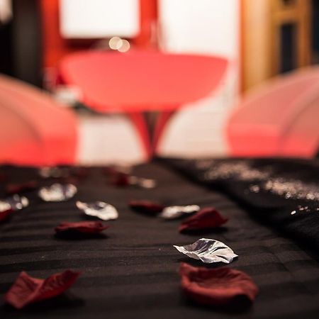 Suite Glamour & Spa Дижон Экстерьер фото